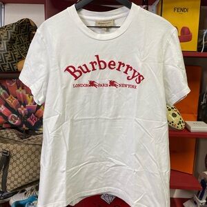 Burberry Spellout Logo White T-Shirt Preowned Size Medium